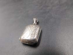 silver square locket view c